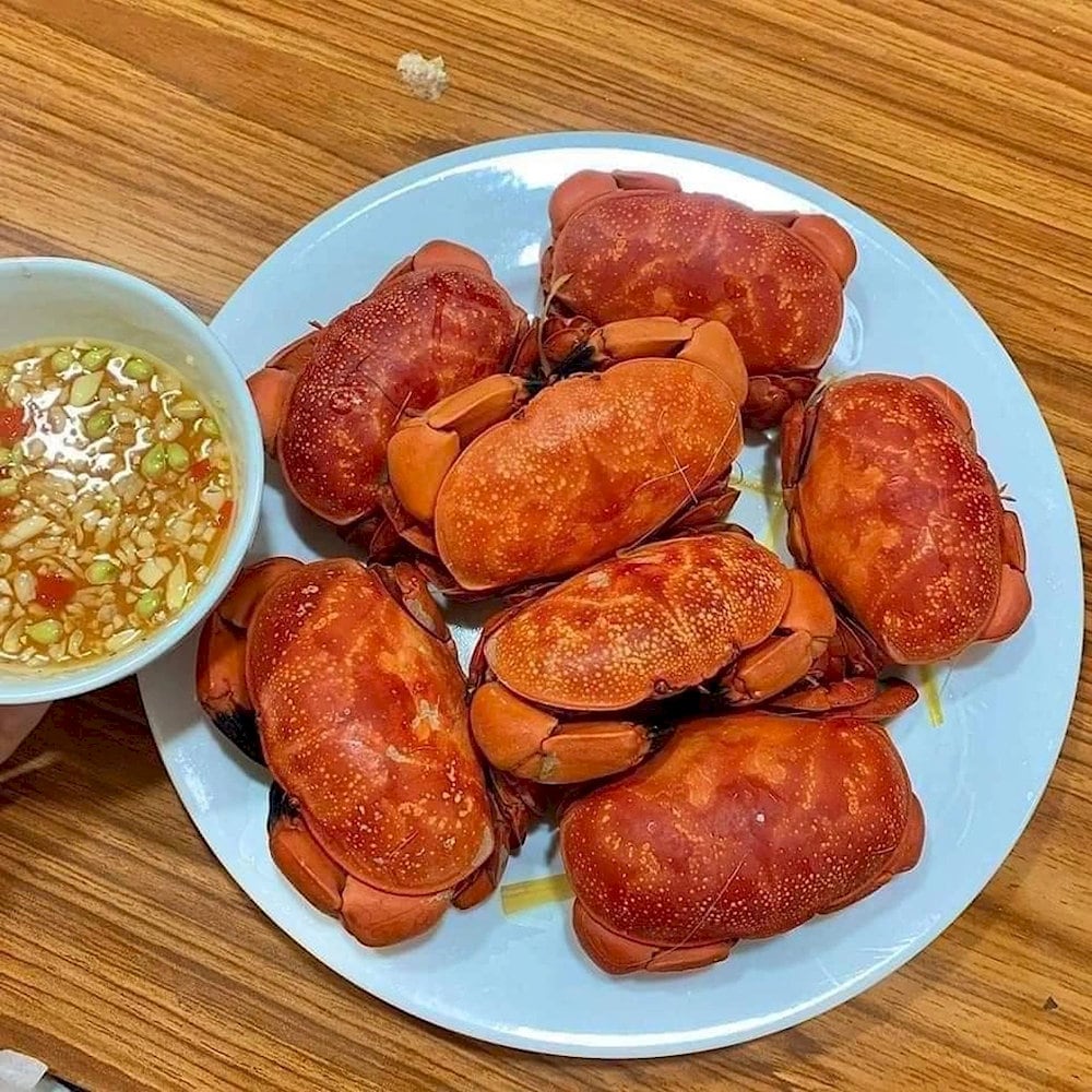 Steamed horse crab served with vermicelli is a unique and special dish found only in Bai Chay